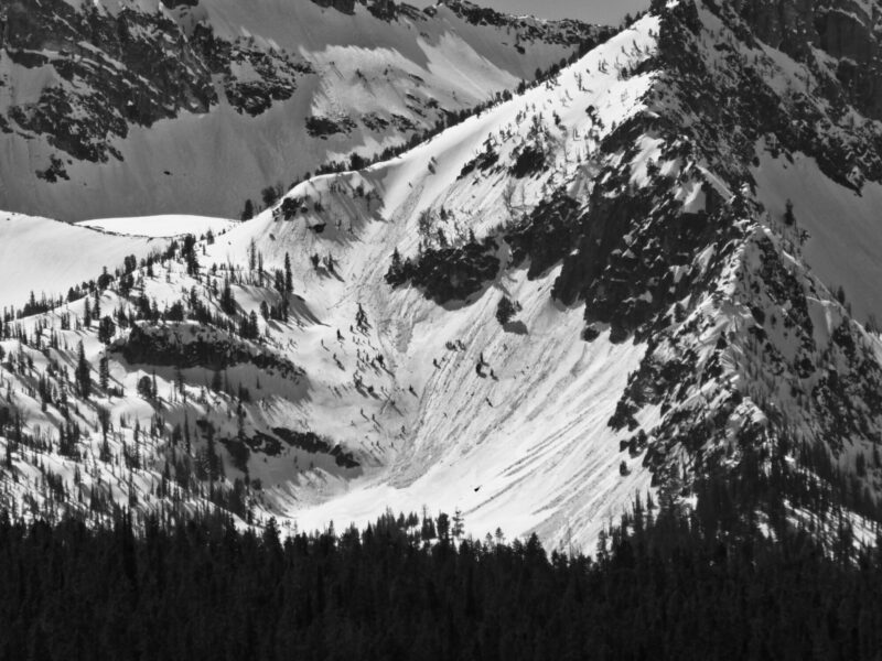 Numerous wet snow avalanches in the northern Sawtooths. SE, 9200'.
